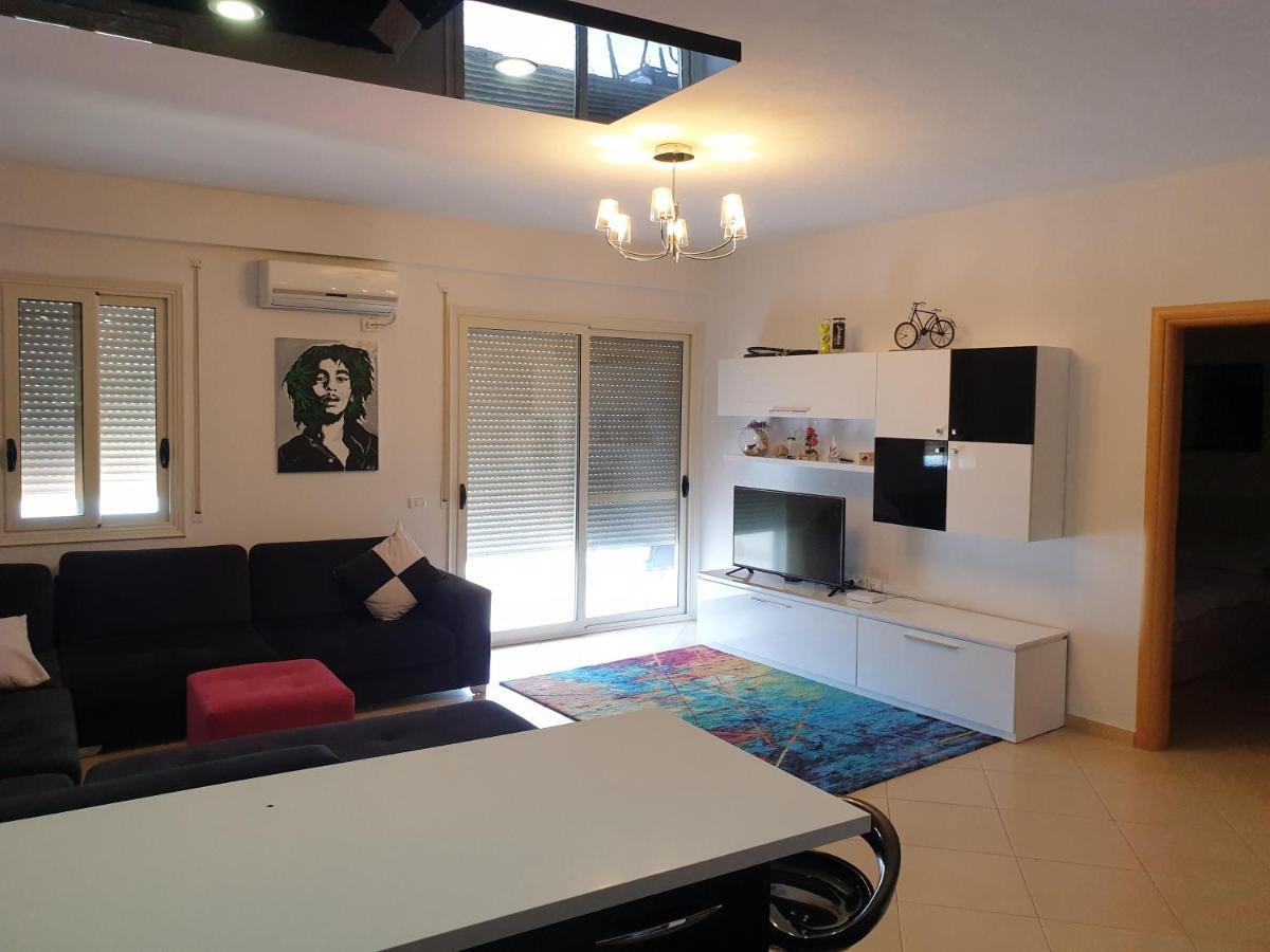 Asta Apartments Free Private Parking Vlore Bagian luar foto