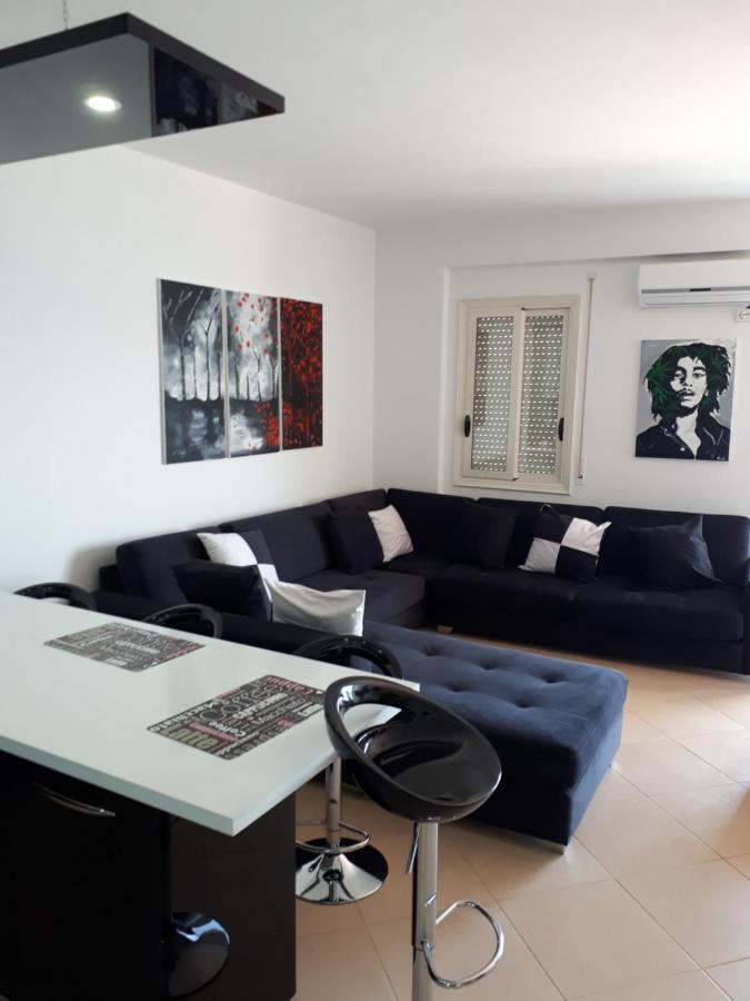 Asta Apartments Free Private Parking Vlore Bagian luar foto